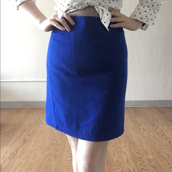 The limited deep blue skirt - Picture 6 of 7